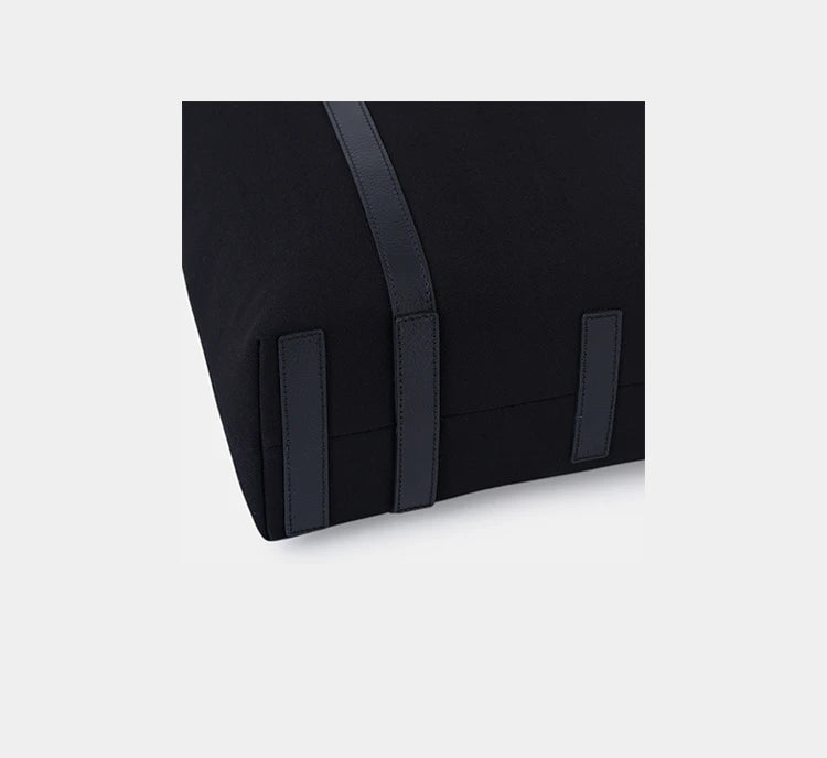 Louisa Lüks Unisex Tote Bag