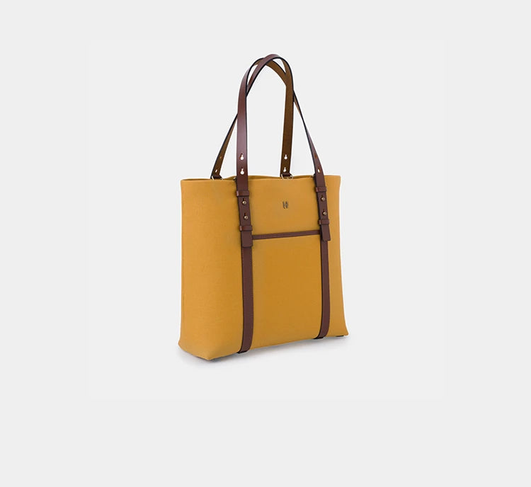 Louisa Lüks Unisex Tote Bag