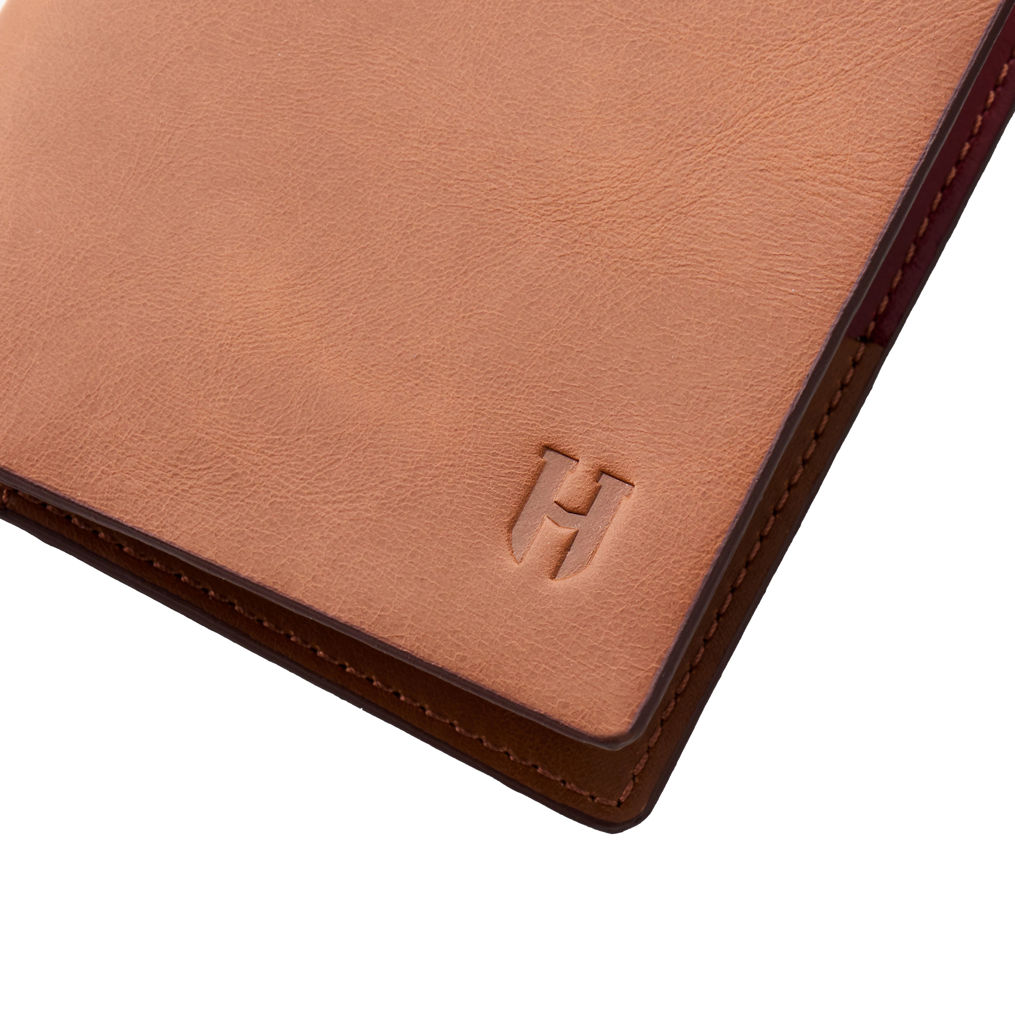 El yapımı deri cüzdan, erkekler için RFID korumalı güvenli bir seçenek sunar.