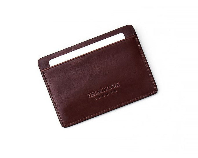 Elton ince RFID bolmeli deri kartlık. Şıklık ve fonksiyon bir arada.