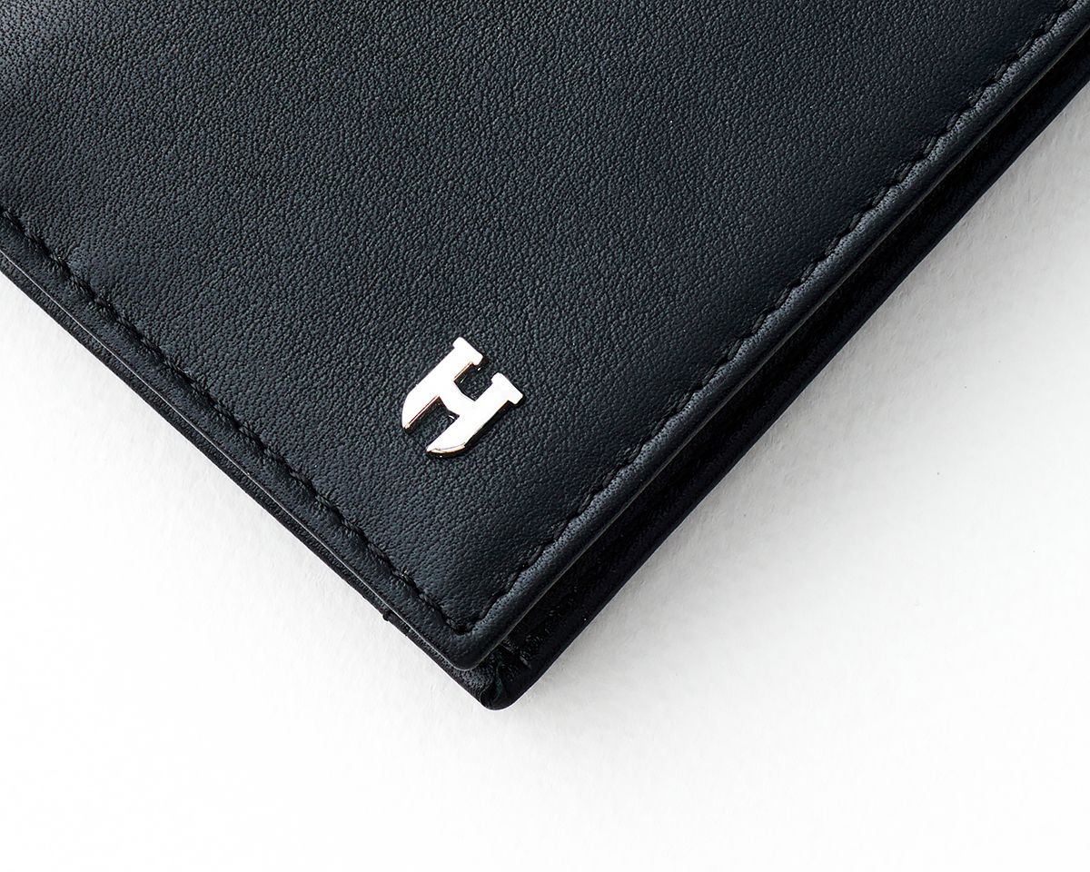 Lüks RFID korumalı erkek hakiki deri çok bölmeli kartlıklı cüzdan, zarafet ve güvenliği birleştirir.