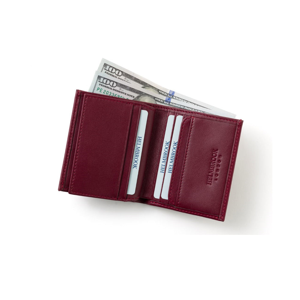 Bordo renge ve RFID korumalı yapıya sahip tasarım cüzdan Axel, modern ve güvenli kullanım sunar.