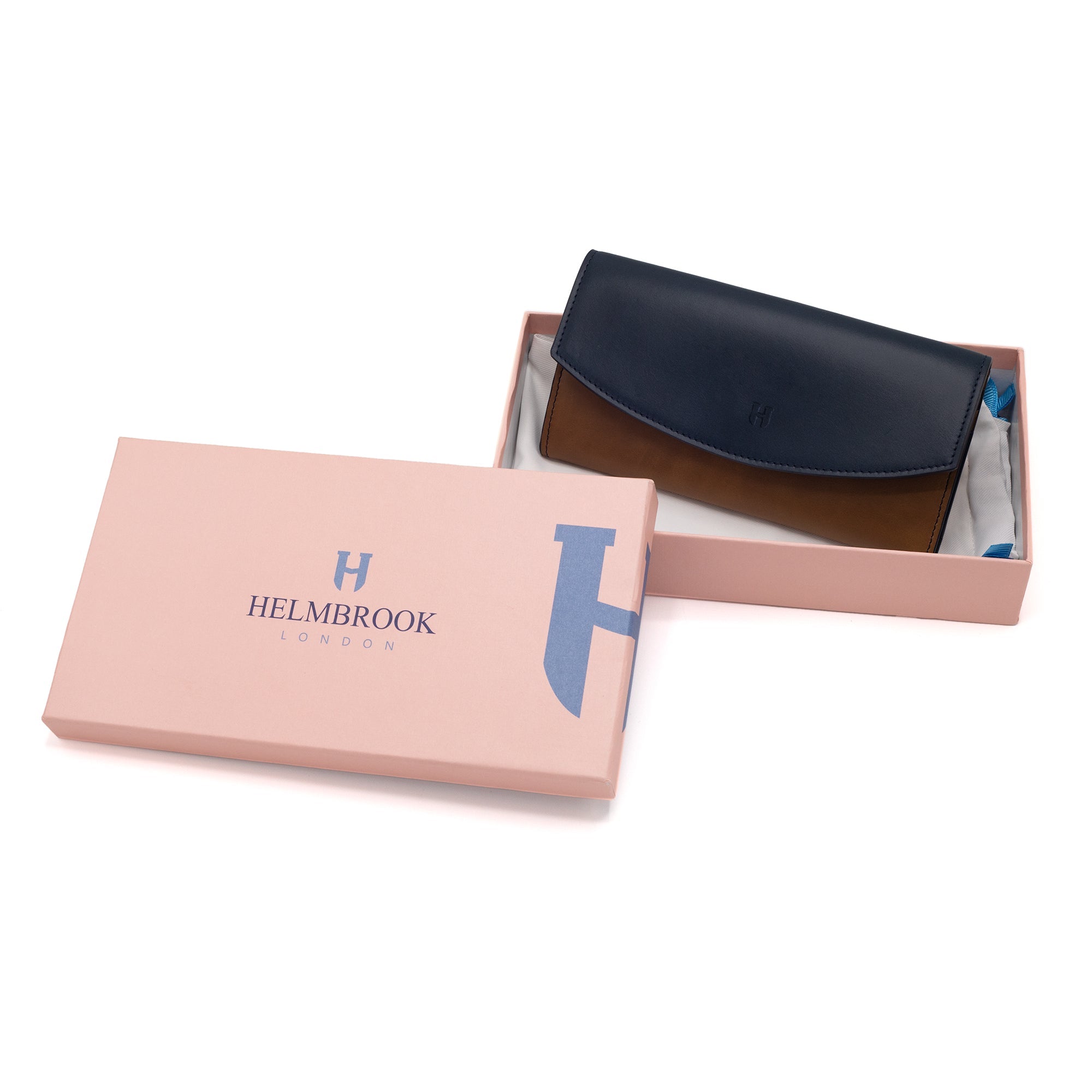 Şıklığı ve zarafeti bir araya getiren kadın deri cüzdan modelleri, her tarza uygun seçeneklerle.