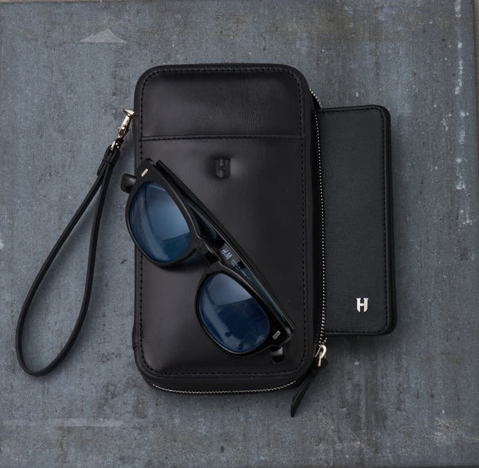 Carlyle Fermuarlı Deri Çanta – Ön Cepli, Bileklikli