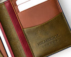 Dayton erkek cüzdan, RFID korumalı çok renkli deri tasarımıyla güvenli kullanım sunar.