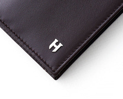 Townsend RFID korumalı güvenilir hakiki deri erkek cüzdan, şıklık ve güvenlik sunar.